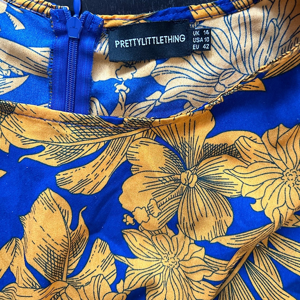 PRETTY LITTLE THING Women’s Size 10 Tropical Print Batwing Sleeve Maxi Dress